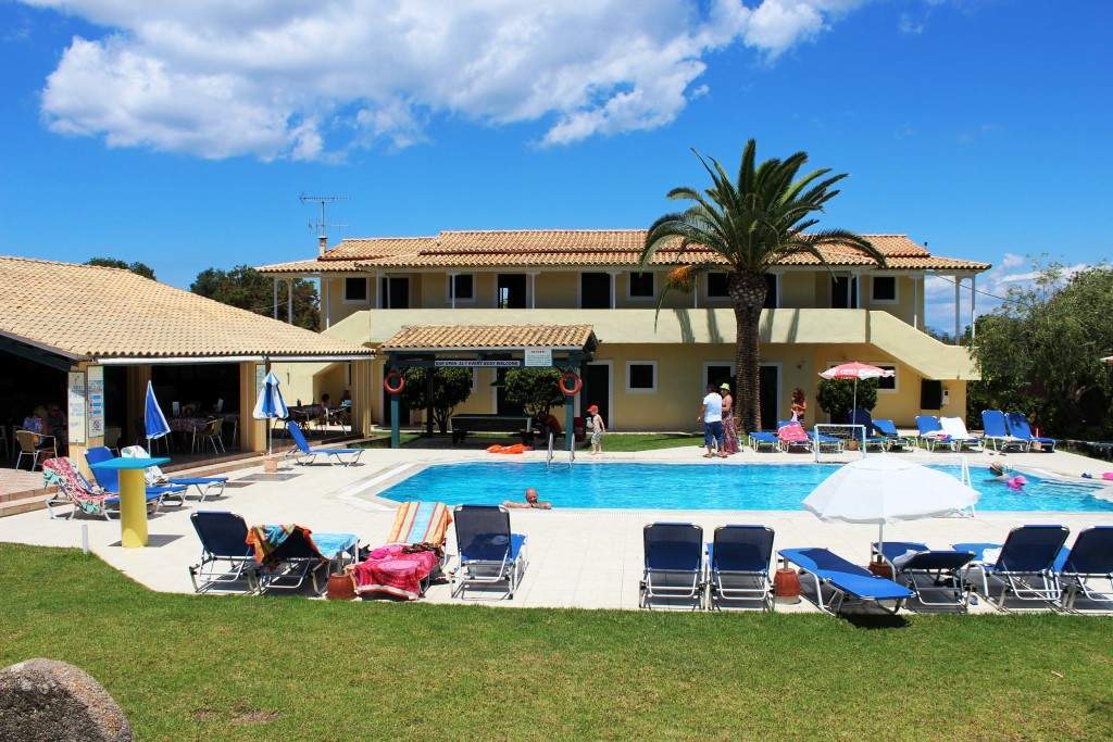 Royal Garden Apartments Kávos Zewnętrze zdjęcie